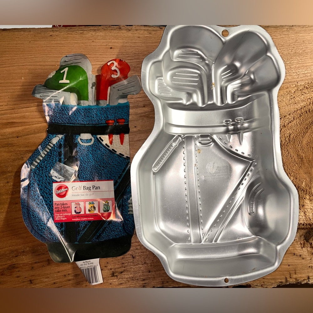 Wilton Golf Bag Cake Pan - 2008